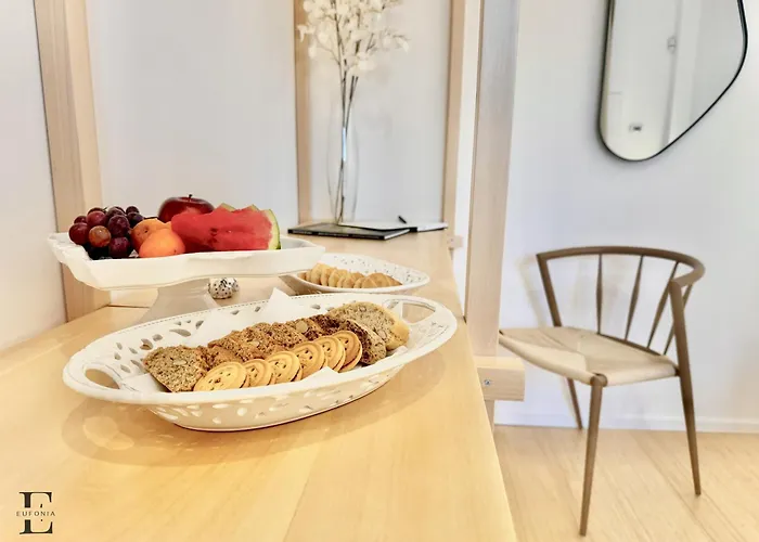 לינה וארוחת בוקר Eufonia לצ'ה