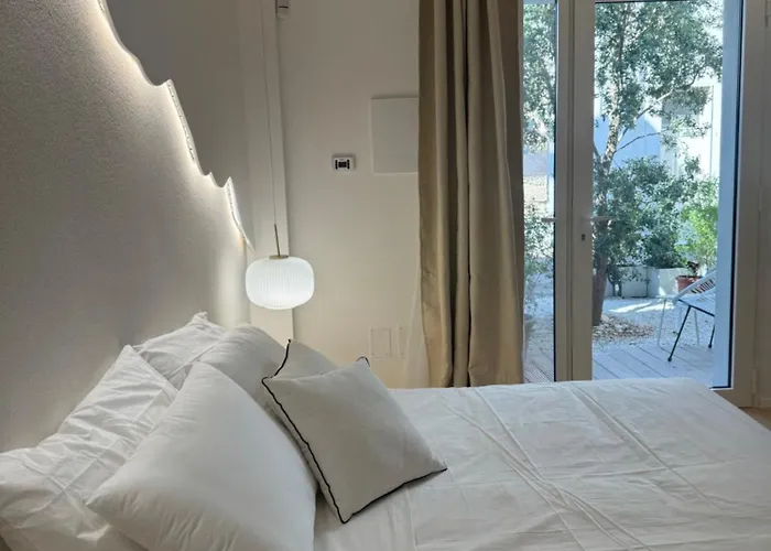 Eufonia לינה וארוחת בוקר לצ'ה