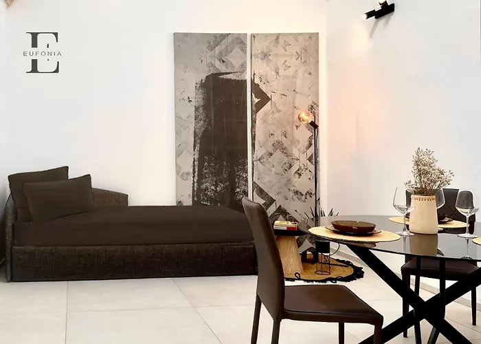 Eufonia לינה וארוחת בוקר לצ'ה