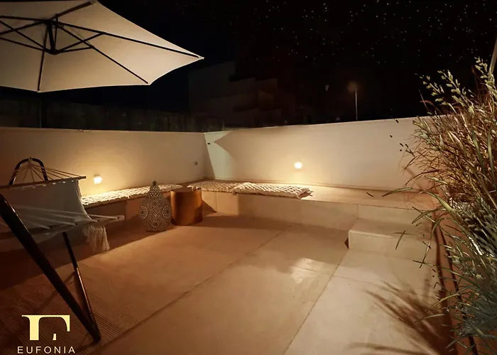 Eufonia לינה וארוחת בוקר לצ'ה